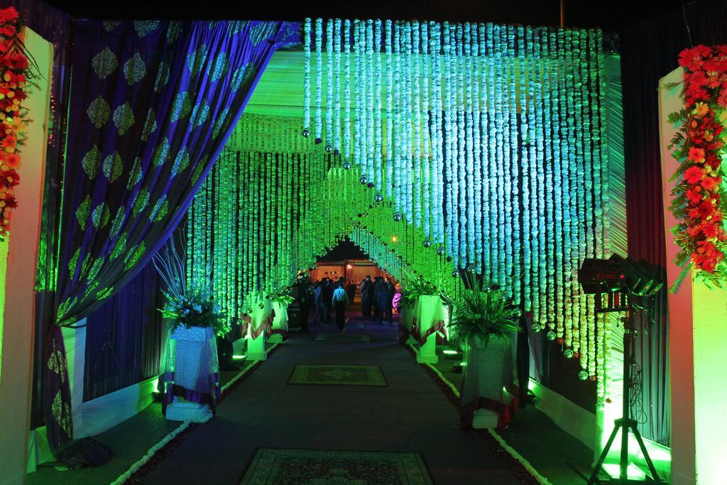 Goldfinch Hotel Delhi Ncr Faridabad Exterior photo