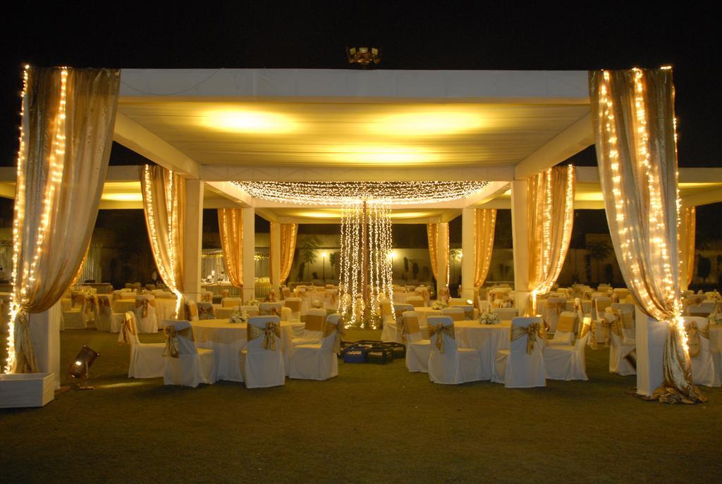Goldfinch Hotel Delhi Ncr Faridabad Exterior photo