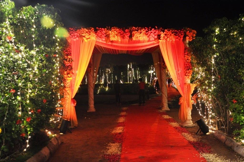 Goldfinch Hotel Delhi Ncr Faridabad Exterior photo