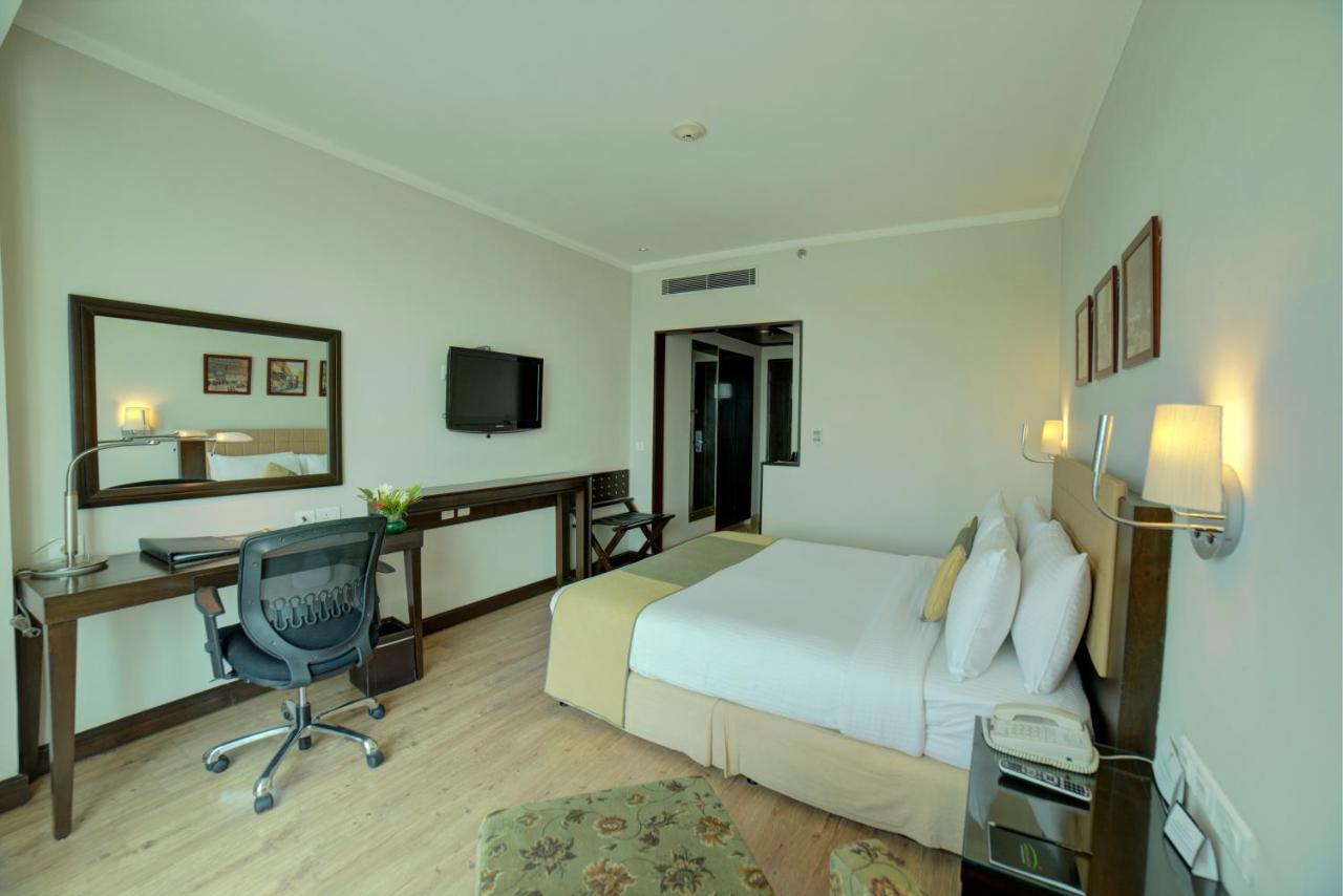 Goldfinch Hotel Delhi Ncr Faridabad Exterior photo