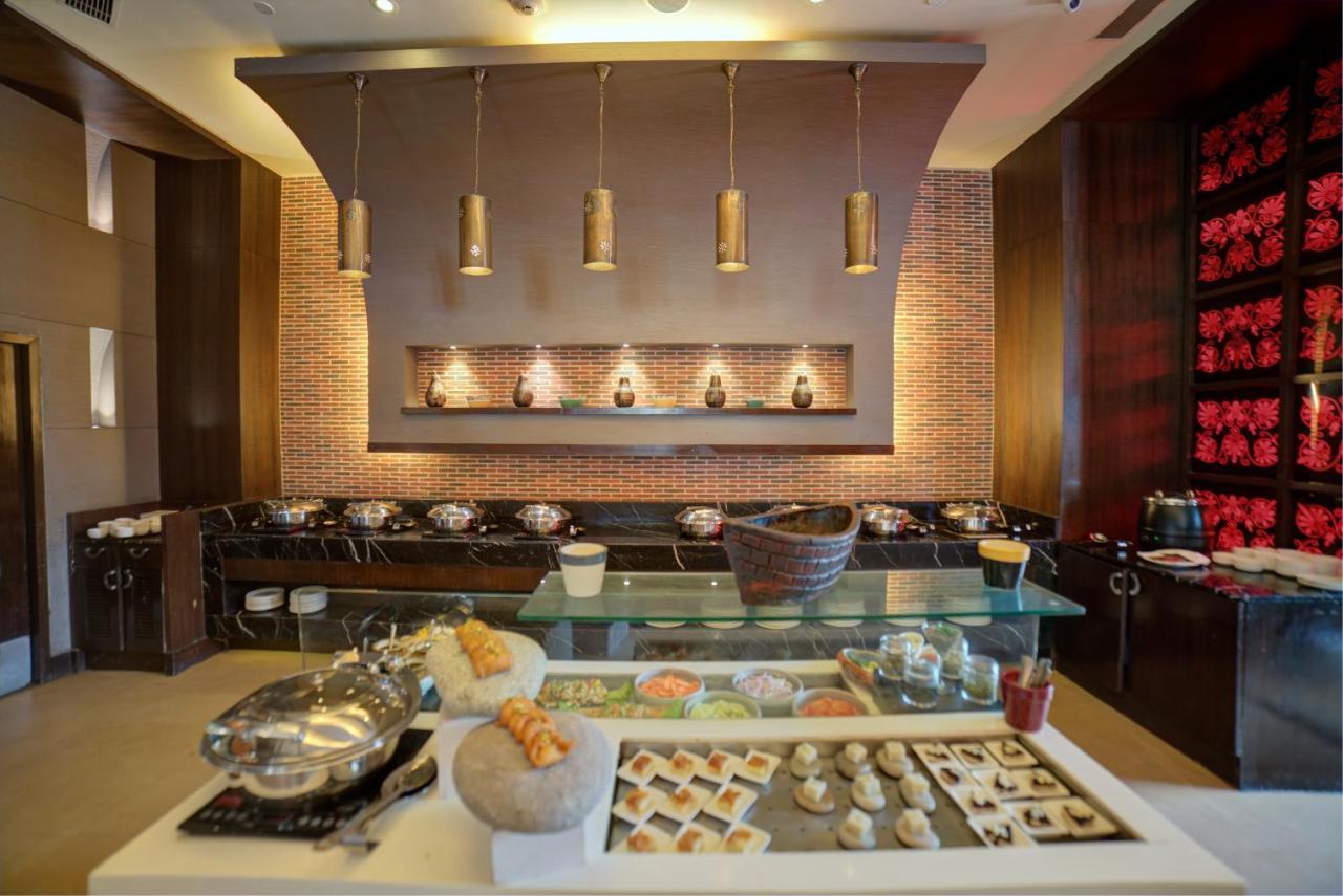 Goldfinch Hotel Delhi Ncr Faridabad Exterior photo