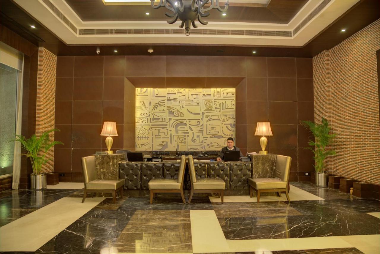 Goldfinch Hotel Delhi Ncr Faridabad Exterior photo
